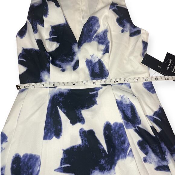 NWT Lulus White Blue Floral Print Deep V-Neck Sleeveless A-Line Dress Size Small - Picture 10 of 16